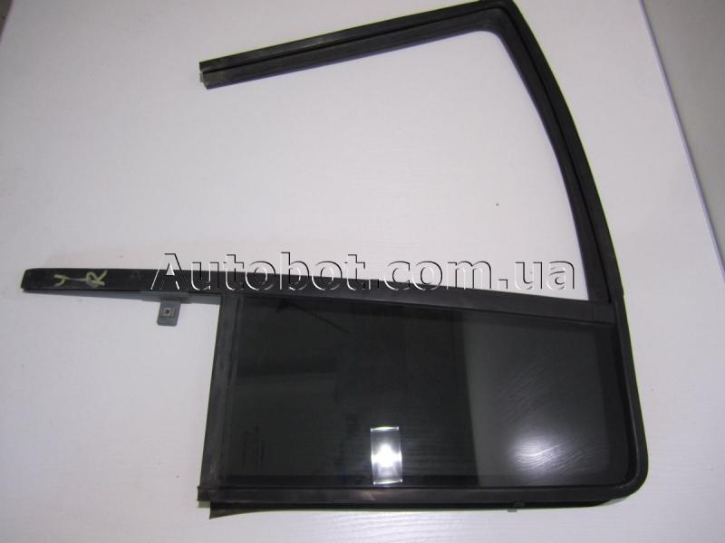 JEEP Grand Cherokee III (WK, WH) Ущільнювач глухого скла дверки задньої (55369224AA) Замовити для JEEP Grand Cherokee III (WK, WH) Ущільнювач глухого скла дверки задньої