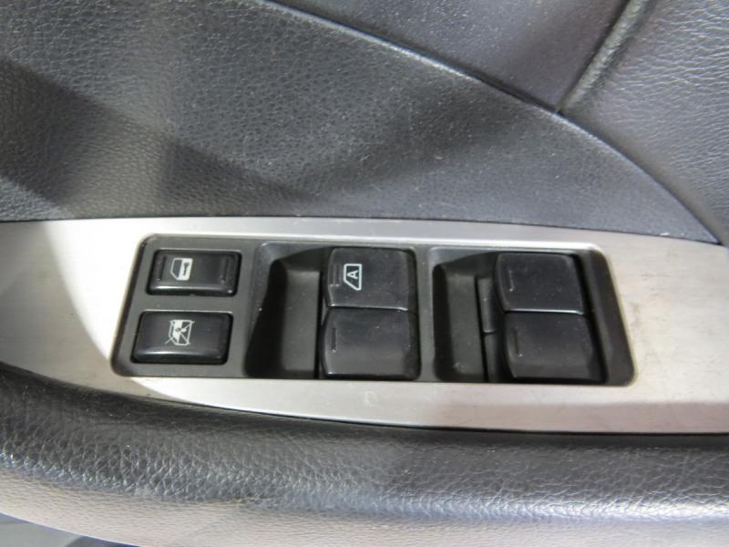 NISSAN Murano (Z50) Панель склопідіймача дверки передньої правої (25401-9W100) Замовити для NISSAN Murano (Z50) Панель склопідіймача дверки передньої правої