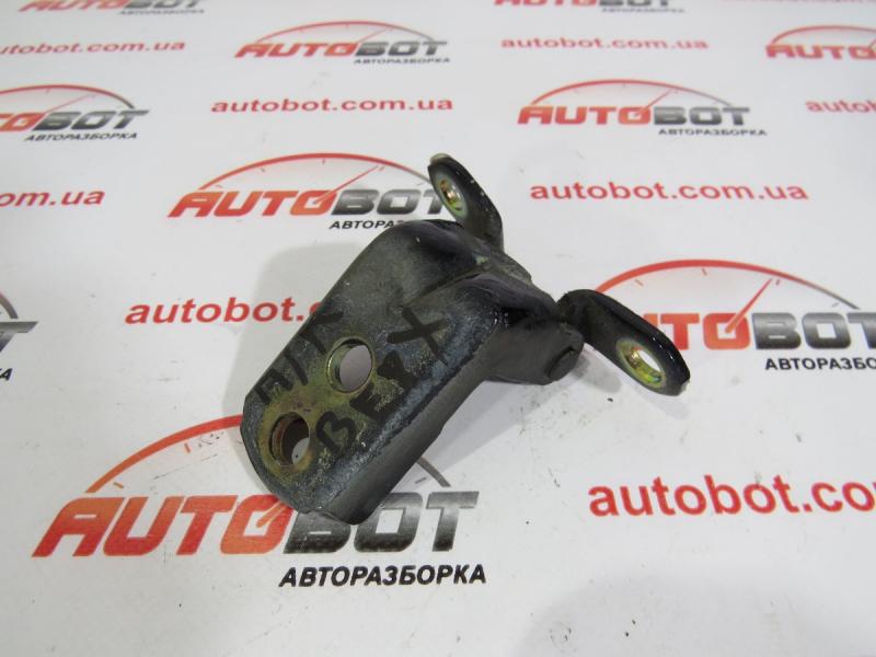 NISSAN Murano (Z50) Петля дверки передньої правої (82421-4P000) Замовити для NISSAN Murano (Z50) Петля дверки передньої правої