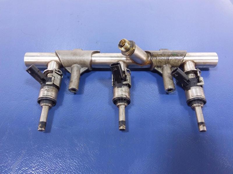 Замовити для AUDI A8 D4 (4H) Паливна рейка