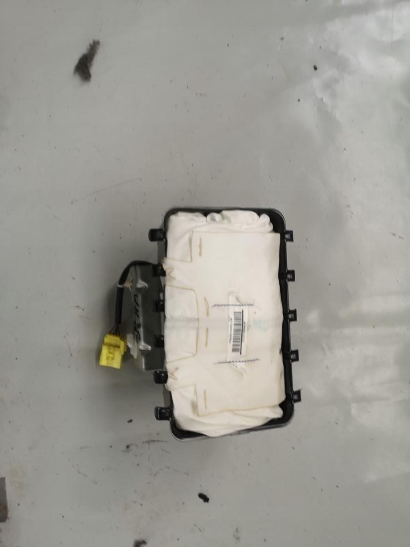 JEEP Grand Cherokee III (WK, WH) Подушка безпеки пасажира Замовити для JEEP Grand Cherokee III (WK, WH) Подушка безпеки пасажира