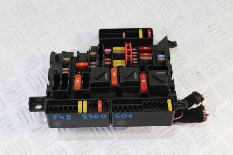 BMW X1 II F48 Блок запобіжників (9360501) Замовити для BMW X1 II F48 Блок запобіжників