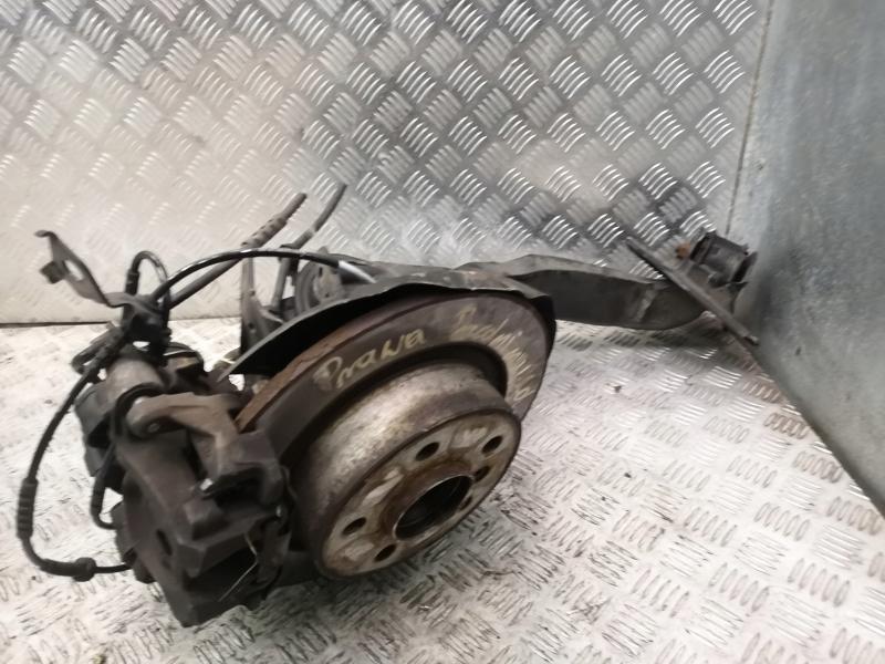 BMW X1 II F48 Цапфа задня права Замовити для BMW X1 II F48 Цапфа задня права