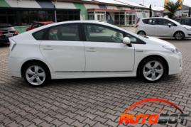 запчасти  TOYOTA Prius III (ZVW30) фото 3