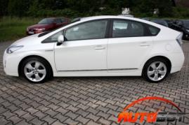 запчасти  TOYOTA Prius III (ZVW30) фото 6