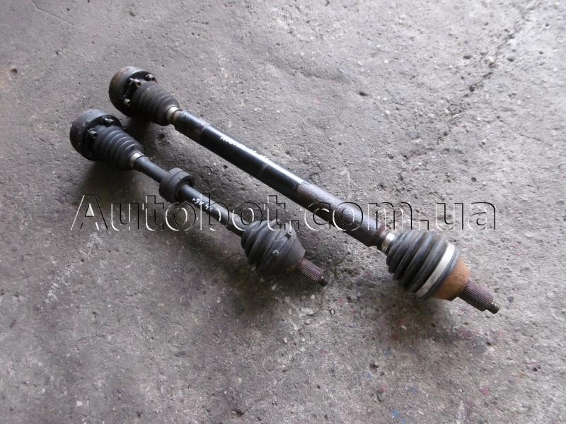 Замовити для AUDI A3 II (8P, 8P1) Піввісь права