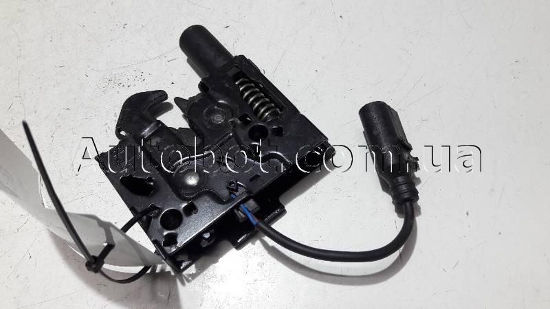 Заказать на AUDI A4 B9 Allroad Quattro (8HW) Замок капота