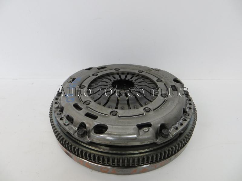 AUDI Q2 Маховик двомасовий 1.6 TDI (04L141025G) Замовити для AUDI Q2 Маховик двомасовий 1.6 TDI