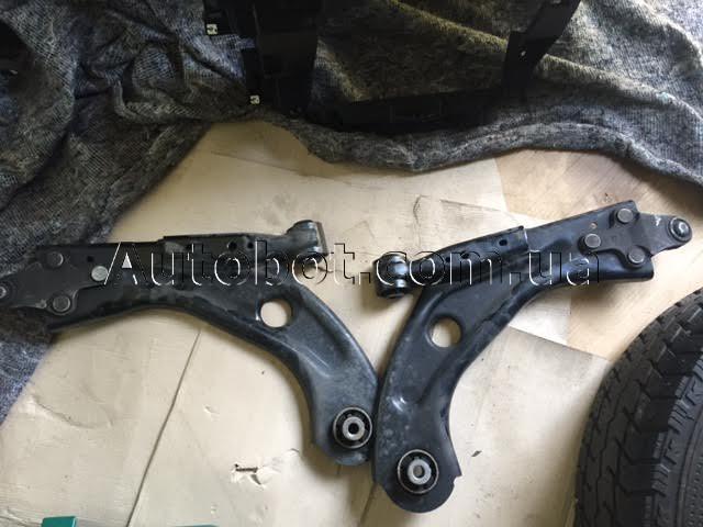 CITROEN C4 II Grand Picasso (B78) Передние нижние рычаги Заказать на CITROEN C4 II Grand Picasso (B78) Передние нижние рычаги