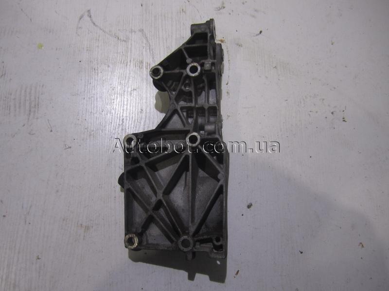 Заказать на VOLKSWAGEN Golf V (1K1) Кронштейн генератора и компрессора кондиционера