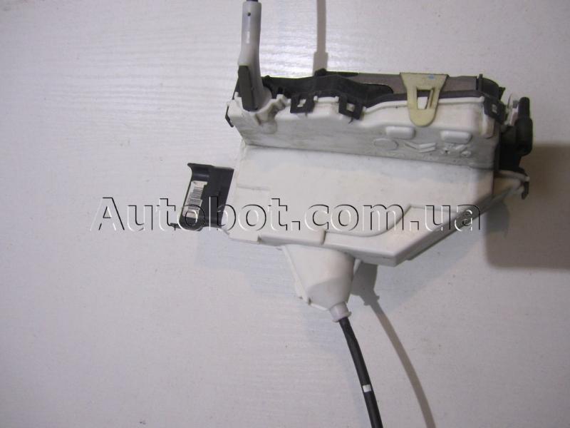 Заказать на PEUGEOT 508 Замок двери передней