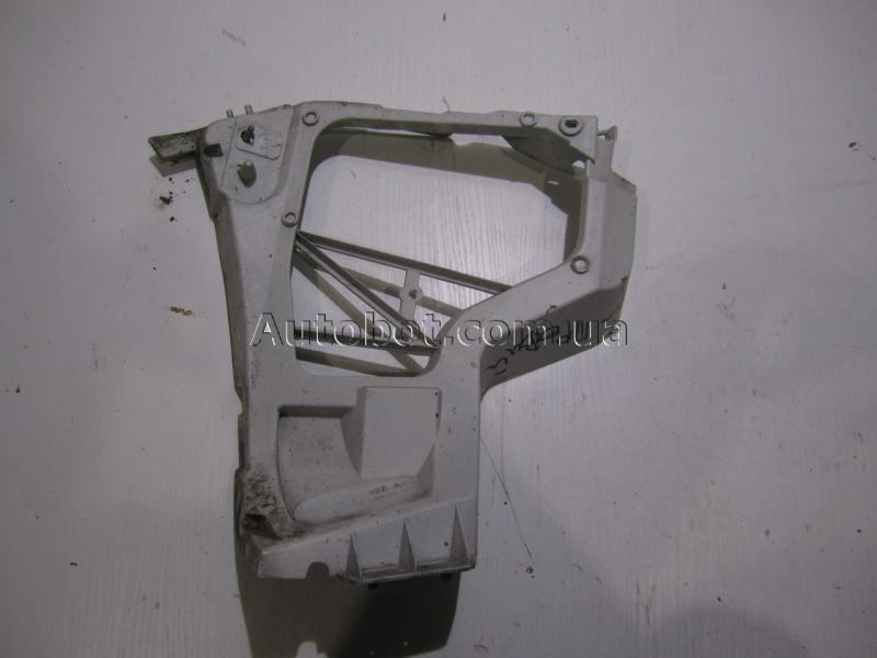 FORD C-Max Mk1 (DM2) Кронштейн заднього бамперу правий (3M51-R17E850-AC) Замовити для FORD C-Max Mk1 (DM2) Кронштейн заднього бамперу правий