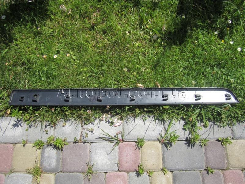 Заказать на RENAULT Kangoo II (FW, KW) Молдинг двери передней