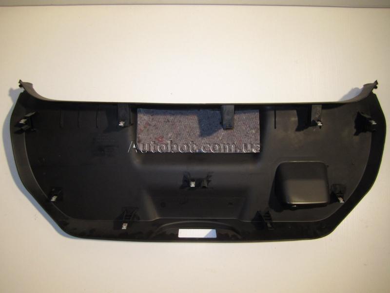 Заказать на FORD Fiesta Mk7 (JA8) Пластиковая панель крышки багажника