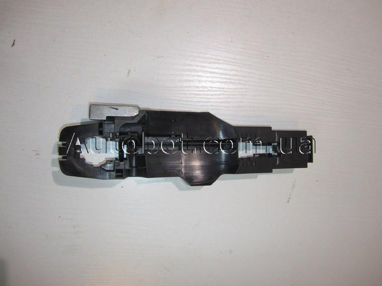 NISSAN Micra IV (K13) Кронштейн зовнішньої ручки дверки задньої (80610-1HBIA) Замовити для NISSAN Micra IV (K13) Кронштейн зовнішньої ручки дверки задньої