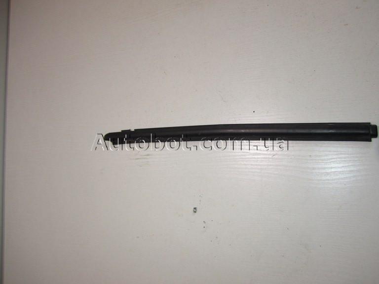 NISSAN Micra IV (K13) Зовнішній ущільнювач скла дверки задньої (82820-1HB0A) Замовити для NISSAN Micra IV (K13) Зовнішній ущільнювач скла дверки задньої