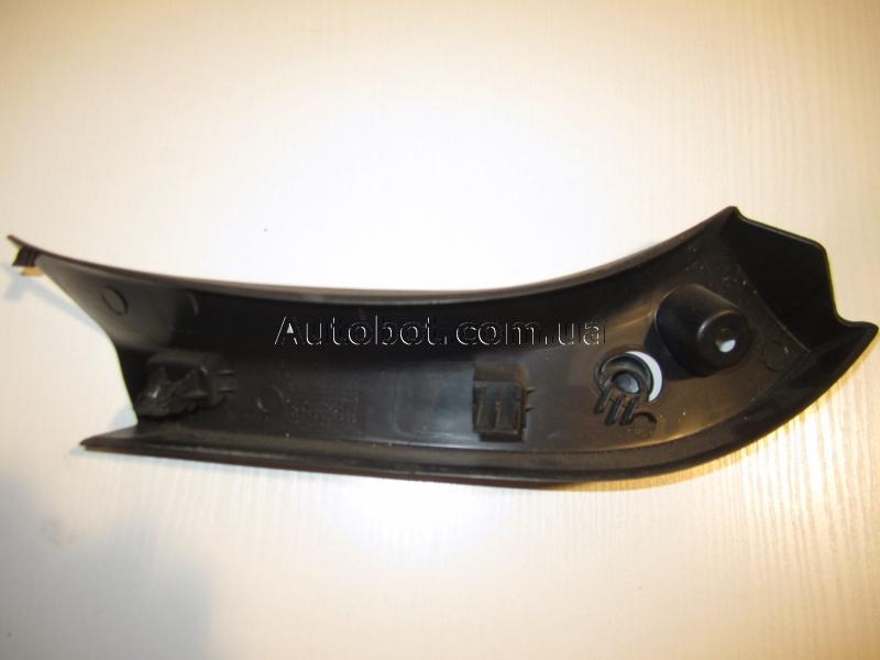 Заказать на FORD Fiesta Mk7 (JA8) Пластиковая накладка крышки багажника