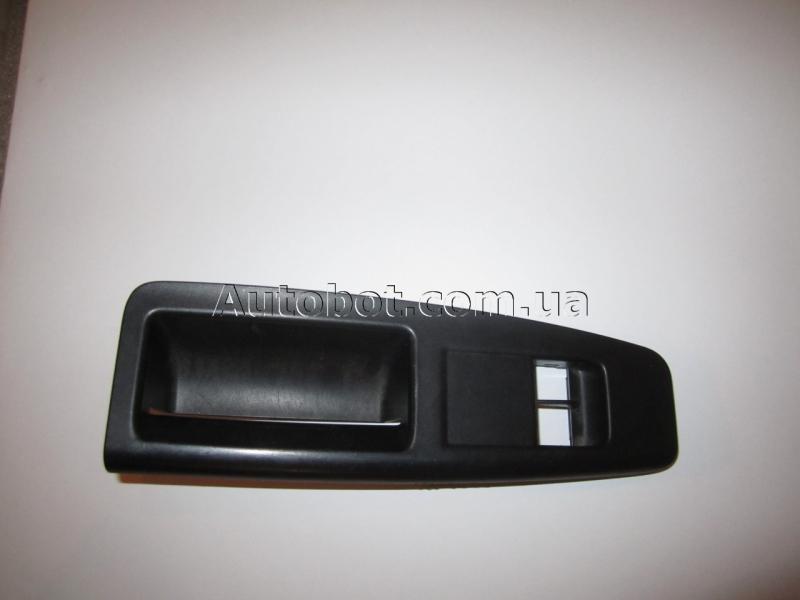 VOLKSWAGEN Polo Mk IV (9A4, 9N) Кожух накладка підлокітника (6Q1867171C) Замовити для VOLKSWAGEN Polo Mk IV (9A4, 9N) Кожух накладка підлокітника