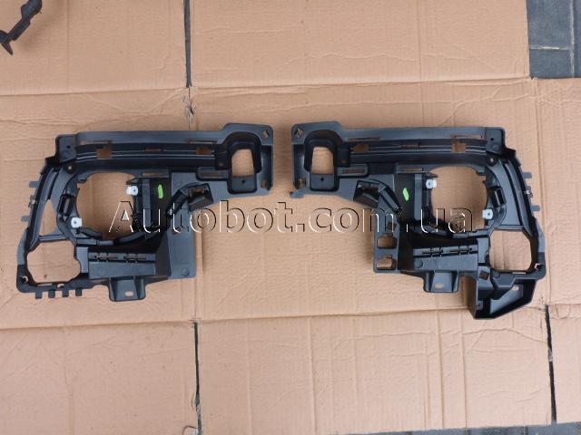 Заказать на CITROEN DS4 Кронштейны передних фар