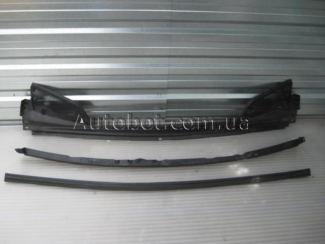 Заказать на CITROEN DS4 Пластик под лобовое стекло (жабо)