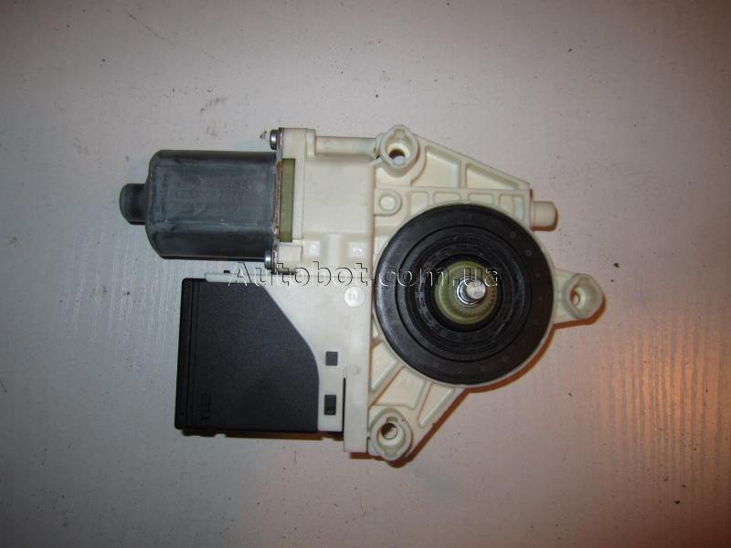 Заказать на RENAULT Megane III (BZ, DZ, KZ) Моторчик стеклоподъемника дверки задней