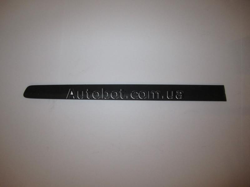 VOLKSWAGEN Polo Mk IV (9A4, 9N) Захисний молдинг дверки задньої (6Q4853753) Замовити для VOLKSWAGEN Polo Mk IV (9A4, 9N) Захисний молдинг дверки задньої