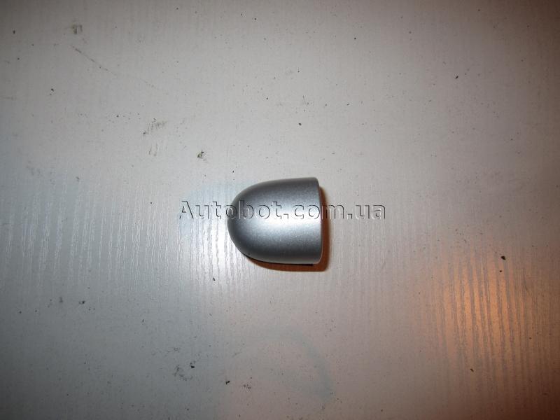 Заказать на RENAULT Megane III (BZ, DZ, KZ) Заглушка замка ручки дверки задней