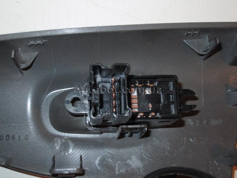 Замовити для NISSAN Juke (F15, F15E) Накладка перемикача склопідіймача дверки передньої