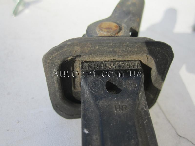 Заказать на VOLKSWAGEN Tiguan I (5N) Ограничитель дверки задней