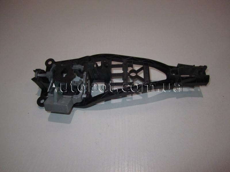 Заказать на OPEL Corsa D Кронштейн внутренней ручки двери задней