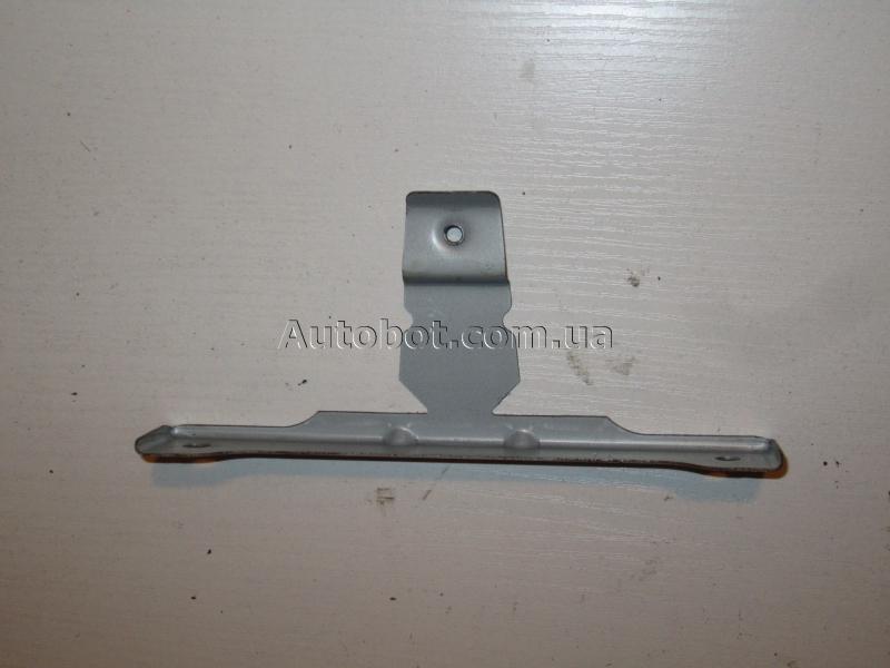 Замовити для NISSAN Juke (F15, F15E) Кронштейн ручки дверки передньої