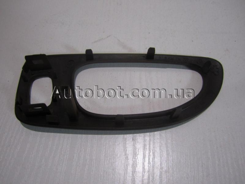 Заказать на PEUGEOT 307 (3A, 3B, 3C, 3H) Внутренняя накладка ручки двери задней