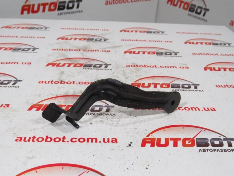 Заказать на VOLKSWAGEN Golf V (1K1) Металлический кронштейн