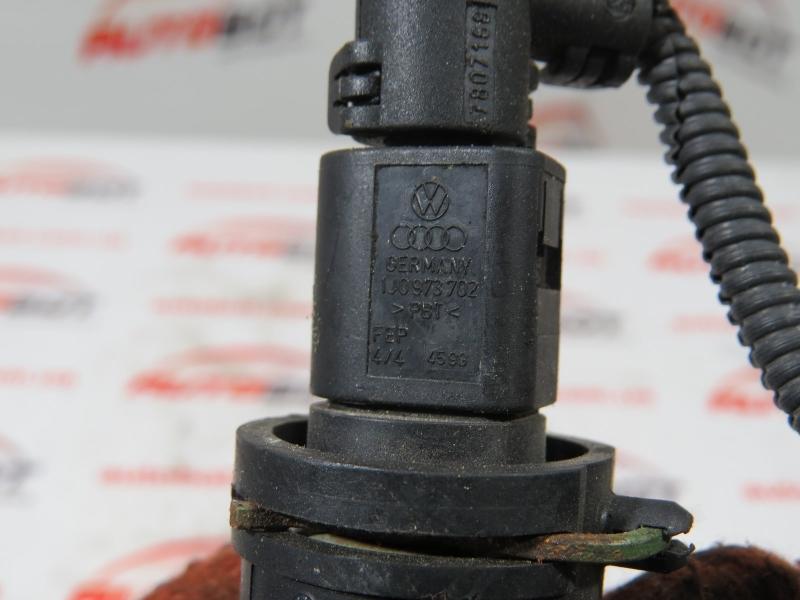 VOLKSWAGEN Polo Mk IV (9A4, 9N) Датчик температури паливопроводу (038906081B) Замовити для VOLKSWAGEN Polo Mk IV (9A4, 9N) Датчик температури паливопроводу