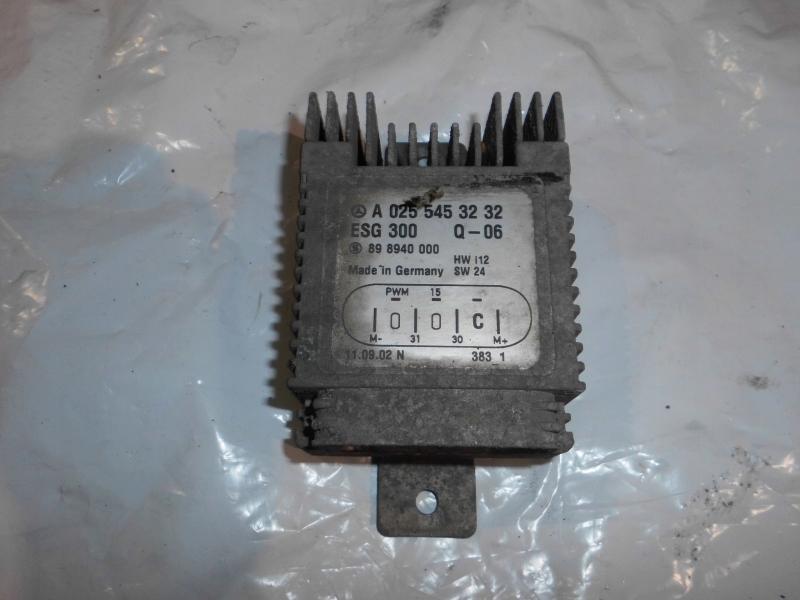 MERCEDES-BENZ Vaneo W414 Блок управління вентилятором (A0255453232) Замовити для MERCEDES-BENZ Vaneo W414 Блок управління вентилятором