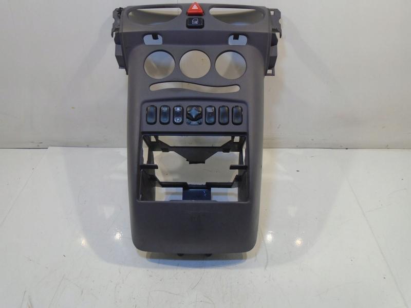 Замовити для MERCEDES-BENZ A-CLASS W168 Центральна консоль