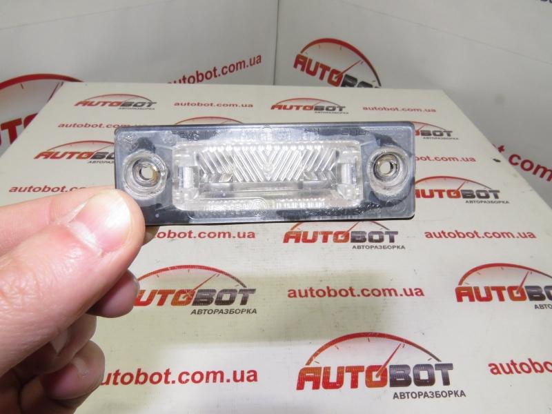 Замовити для VOLKSWAGEN Multivan T5 (7HM, 7HF) Ліхтар підсвітки номерного знаку