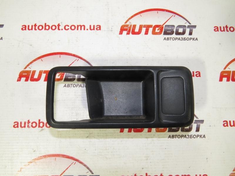 Заказать на FORD Focus Mk2 С307 (CB4) Заглушка корпуса внутренней ручки двери передней