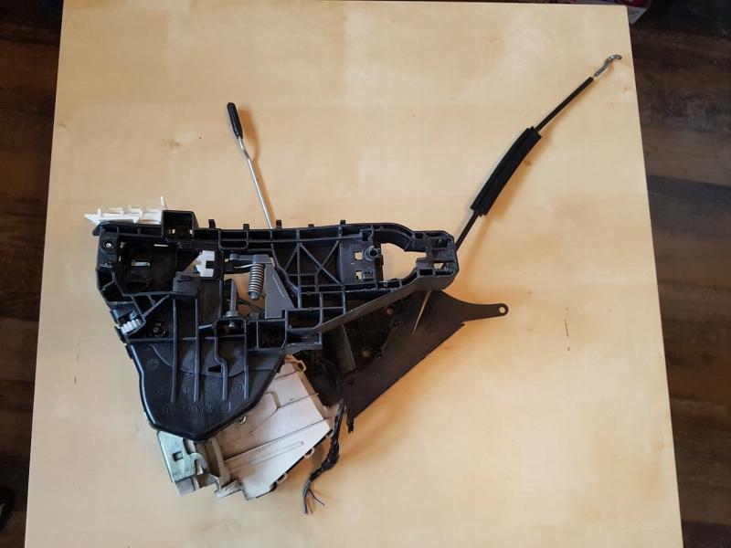 Замовити для MERCEDES-BENZ A-CLASS W169/C169 Замок дверки передньої