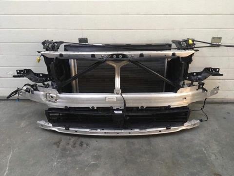 Заказать на BMW 5 Series G30/G31 Передняя панель (телевизор)