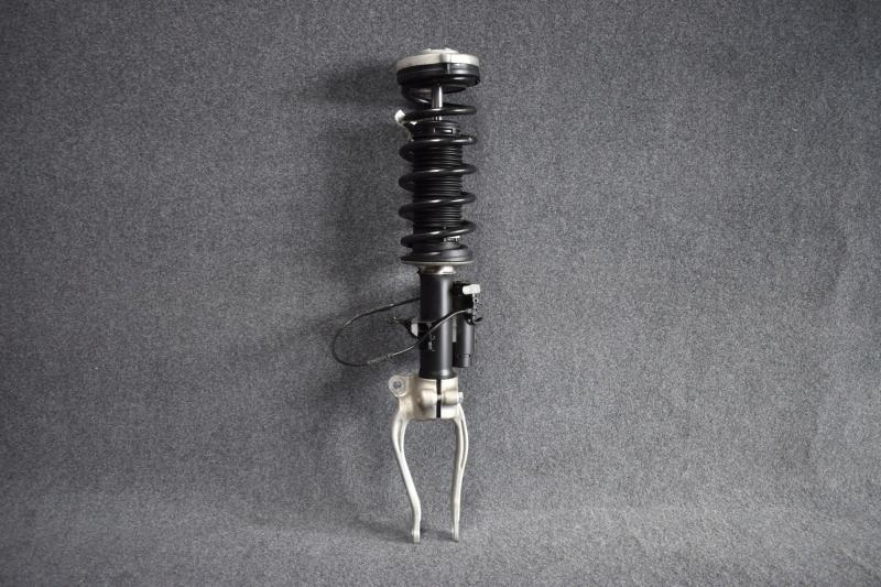 Заказать на BMW 5 Series G30/G31 Амортизационная стойка передняя