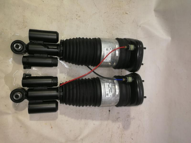 Заказать на BMW 5 Series G30/G31 Амортизаторы передние