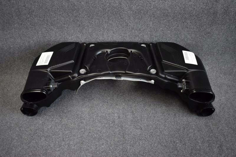 Заказать на BMW 5 Series G30/G31 Корпус воздушного фильтра