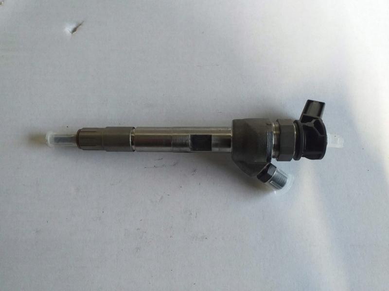 Заказать на BMW 6 Series G32 Топливная форсунка