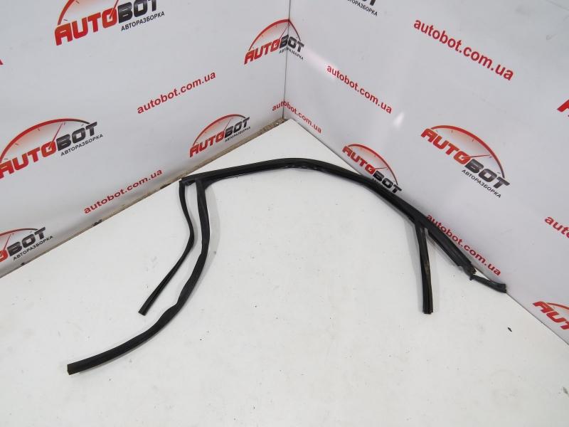 Заказать на VOLVO S40/V50 II (MS, MW) Молдинг стекла двери задней