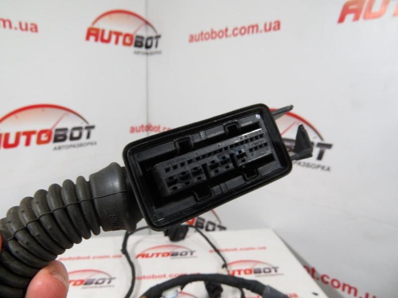 Заказать на AUDI A7 I Sportback (4GA) Гофрированный чехол проводки двери передней правой