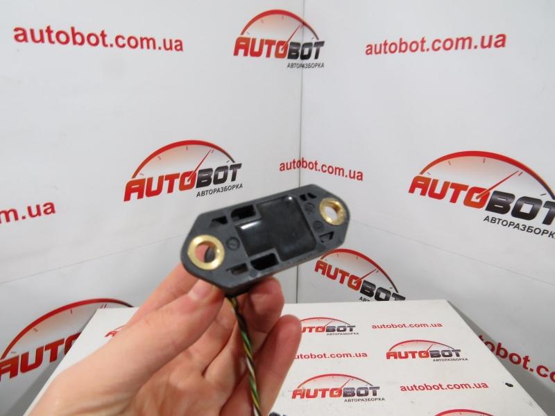 Замовити для AUDI A6 Allroad Quattro C6 (4FH) Датчик удару бічний задній лівий