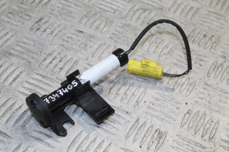 Заказать на BMW 7 Series G11/G12 Пиропатрон капота