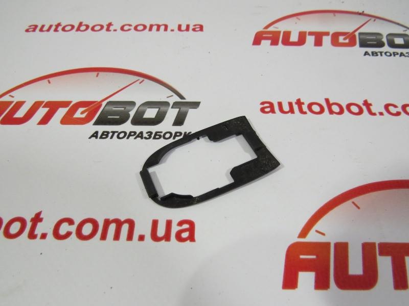 VOLKSWAGEN Polo Mk IV (9A4, 9N) Прокладка зовнішньої ручки дверки передньої (3B0837885) Замовити для VOLKSWAGEN Polo Mk IV (9A4, 9N) Прокладка зовнішньої ручки дверки передньої
