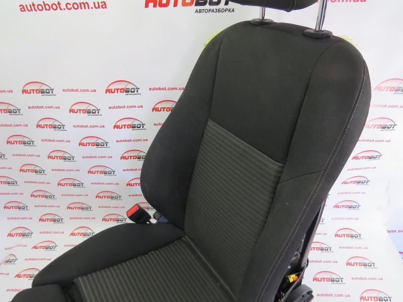 Заказать на MERCEDES-BENZ C-CLASS W205/S205/C205/A205 Обивка спинки сидения переднего левого